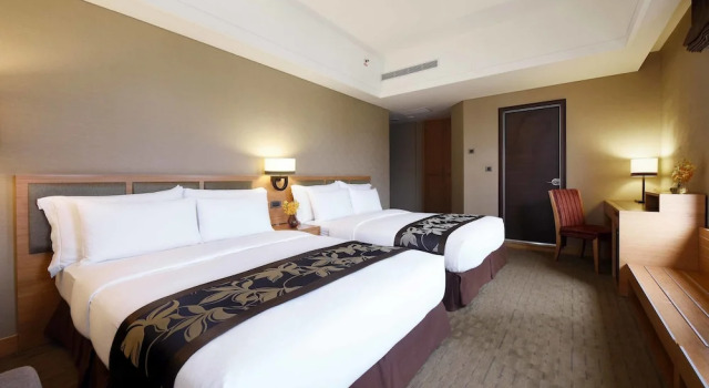 Четырёхместный семейный номер с видом на город Fullon Hotel Hualien