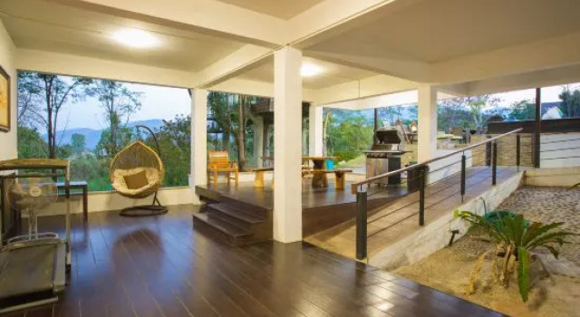 Naralin Khaoyai, Prenota Hotel Pak Chong Khao Yai