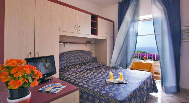 Hotel Residence S.Angelo, Забронировать Отель Серрара Кампания