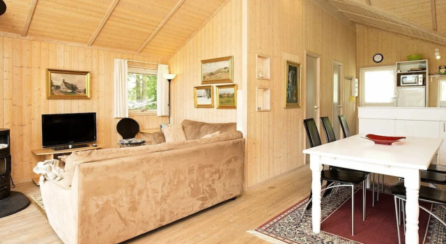 Comfortable Holiday Home in Hornbaek Near Sea