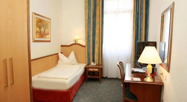 Altstadthotel Mosser, Rezerwuj Hotel Hotele SPA w Karyntia, SPA
