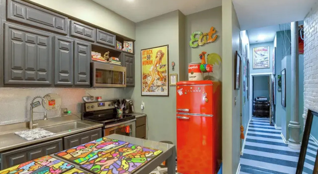 Апартаменты Heart of St Louis! Walkable Soulard Apt w/ Loft