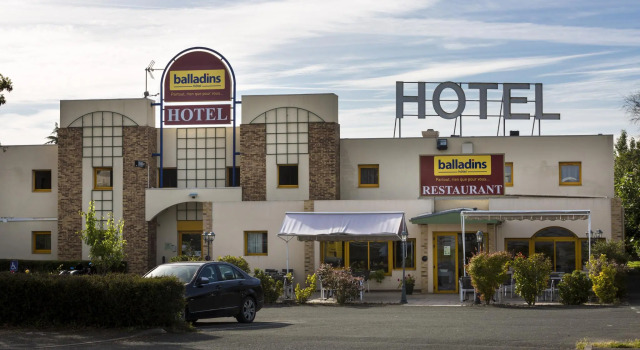Трёхместный номер Standard B&B HOTEL Angers Parc Expos