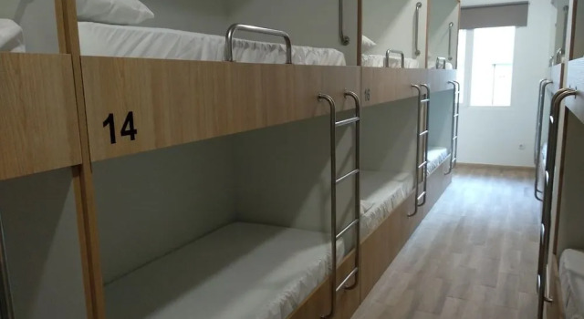 Albergue & Rooms Murgadan