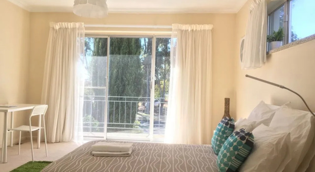 1913 Collective Inc., Rezervovat Hotel Tuggeranong New South Wales