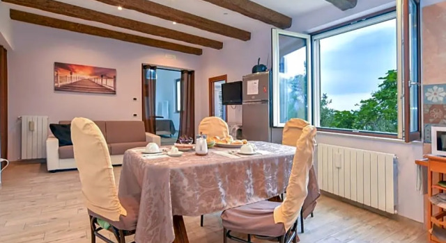 The Eagle country house, Забронировать Отель Отели Вико-Экуенсе с парковкой, Парковка