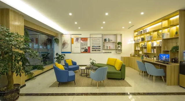 Green Tree Inn Express Tengchong Rehai Spa Jichang Road, Buchen Sie Resort SPA-Hotels in Tengchong, SPA