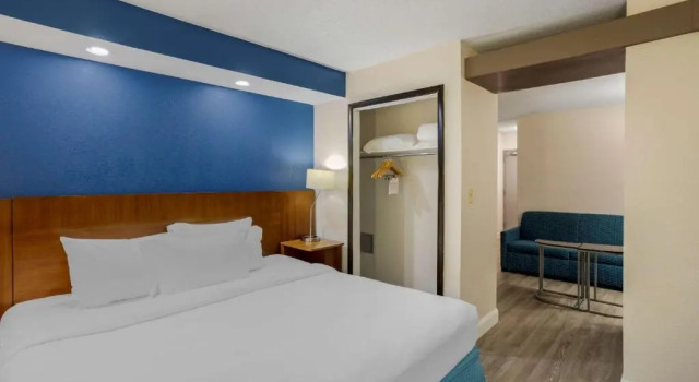 Люкс Comfort Inn & Suites Mt Laurel-Philadelphia