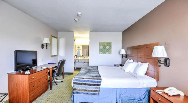 Номер Standard SureStay Hotel by Best Western Ottawa