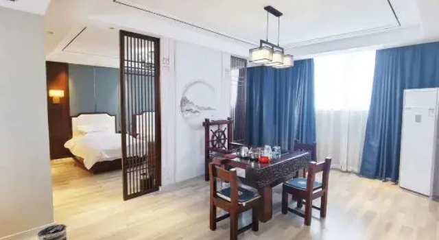 Люкс Business Zhonglin Bay Hotel, Sheqi