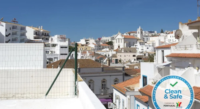 Апартаменты с 3 комнатами с балконом и с видом на город DownTown Albufeira beach Apartment