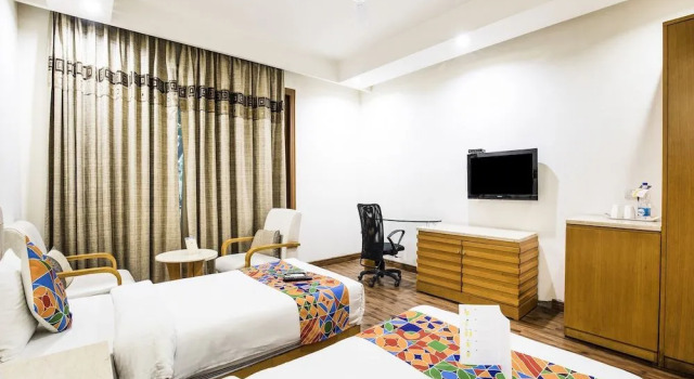 FabHotel GRD DLF Square
