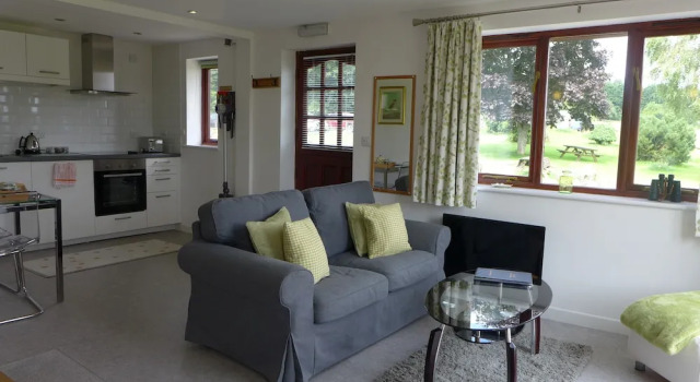 Студия The Rock self-catering holiday cottage and garden lodges