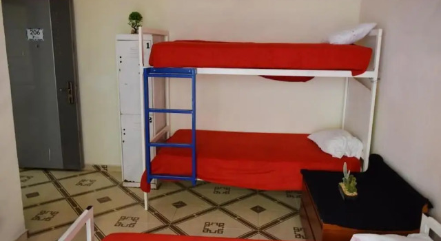 Кровать в общем номере (женский номер) Hostel Plaza Mayor