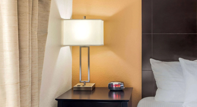 La Quinta Inn & Suites by Wyndham Pasadena, Boek Hotel Pasadena Houston