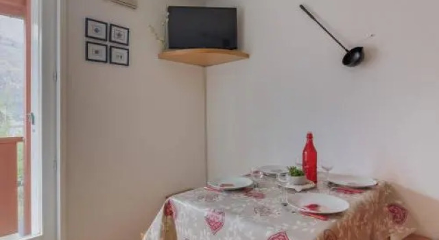 Apartment Hameau De Souaribes 10, Buchen Sie Ferienwohnung Esquieze-Sere Languedoc-Roussillon