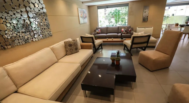 Sky Suites, Book Hotel Hotels in Greater Beirut with Parking, Parking