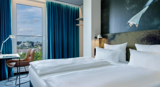 Motel One München-Deutsches Museum, Забронировать Мотель Отели Мюнхена 3 звезды, рядом с Виктуалиенмаркт, 3*