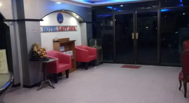 Люкс с видом на море Hotel Laut Jaya Tanjung Pinang RedPartner