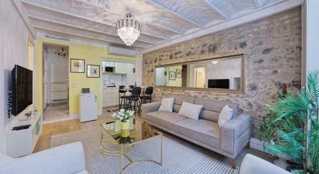 Authentic Flat in The Heart of Taksim, Забронировать Апартаменты/квартира Апартаменты Стамбула, рядом с Улица Истикляль, Апартаменты/квартира