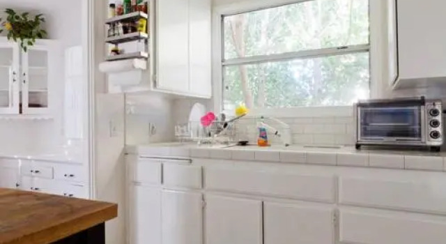 1920's Spanish beach bungalow