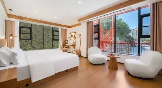 Семейный люкс с видом на горы Junshan Homestay (Kangding Branch)