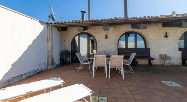 Dépendance Villa Giada, Book Villa Hotels in Sicily with Parking, Parking