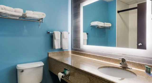 Люкс Best Western Crossroads Inn
