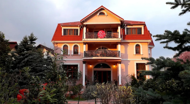Liz Residence, Забронировать Отель Отели Арджеш с завтраком, Завтраки