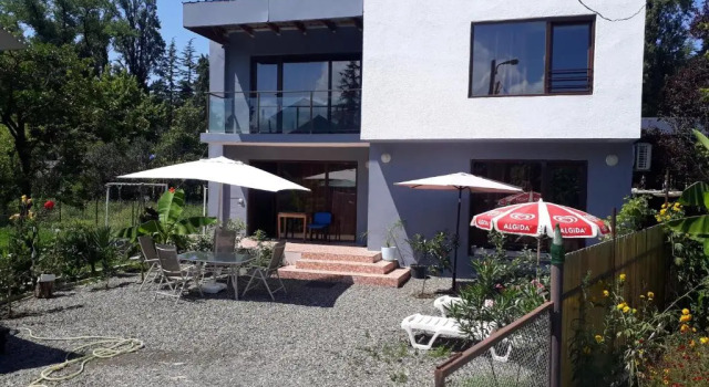 Natalie's house, Book Hotel Hotels in Guria with Parking, Parking