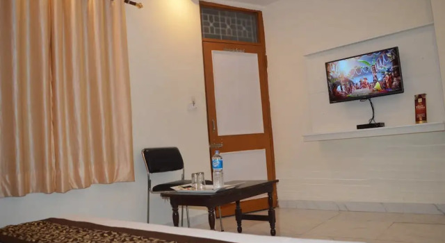 Номер Standard Hotel O Hare Rama guest house