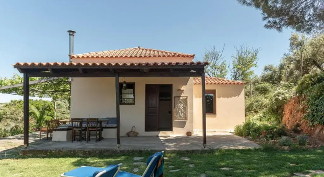 Sarris Home, country house with stunning view, Забронировать Отель Xirokámbion 