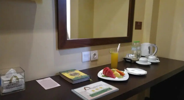 Номер Deluxe Grand Madani Hotel