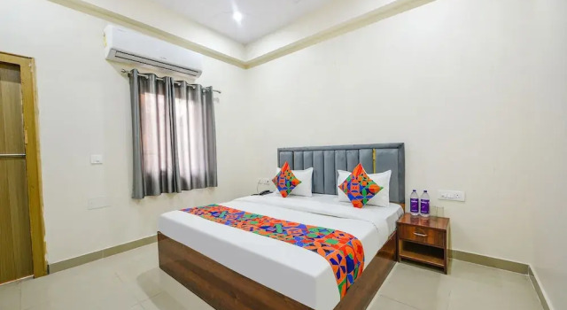 Fabhotel Palm Paradise