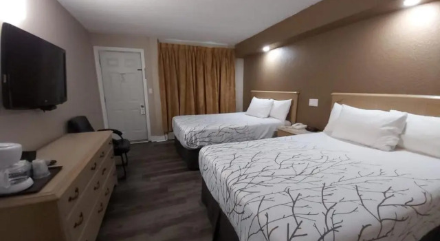 Arnprior Motor Inn, Varaa Hotelli  