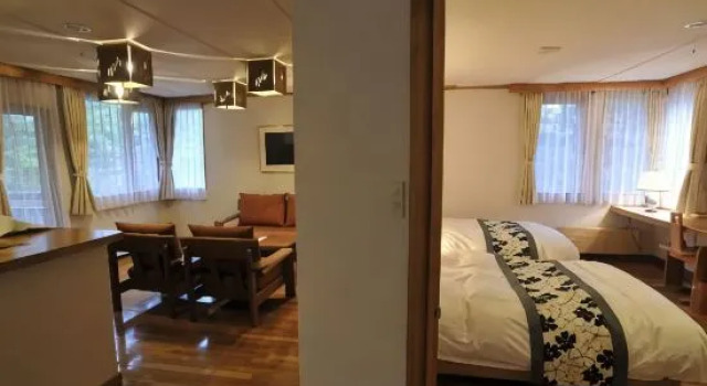 Deluxe Suite Chimikepp Hotel