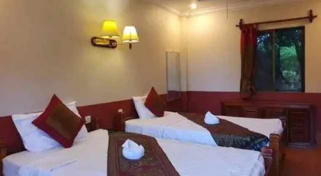 Phoumrumduol Guest House, Забронировать Гостевой дом Отели Кампот с бассейном, рядом с Kampot Train Station, Бассейн