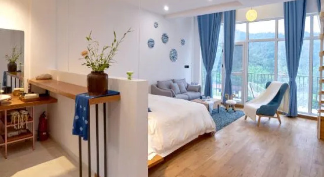 Люкс Luxury Joyous Resort Hotel (Moganshan）