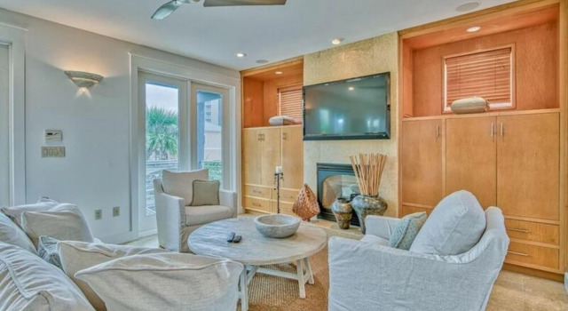 Blue Crush by Bliss Beach Rentals, Rezerwuj Hotel Hotele w Emerald Coast z parkingiem, Parking