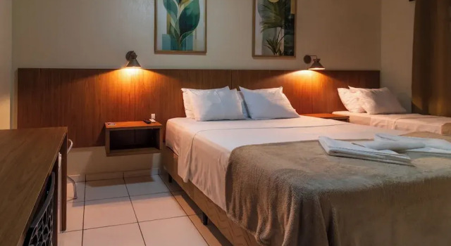 Трёхместный номер Standard Foz Central Budget Hotel