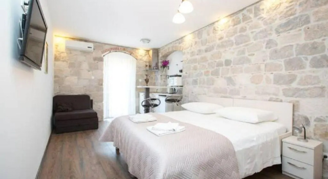 Студия с балконом Apartments Centrum Split