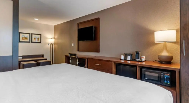 Люкс Superior Comfort Inn & Suites Aztec - Farmington Area