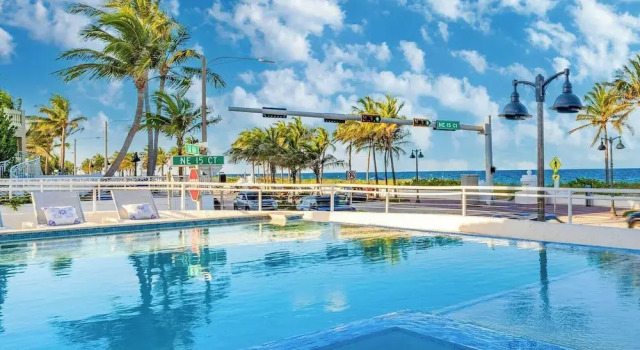 Коттедж Rate Discounts! Beachside Home, Pool + Ocean Views Beach Haven by Avantstay