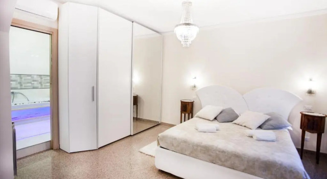 B&B Veronica's, Book Bed and Breakfast Hotels in Sicily with Parking, Parking