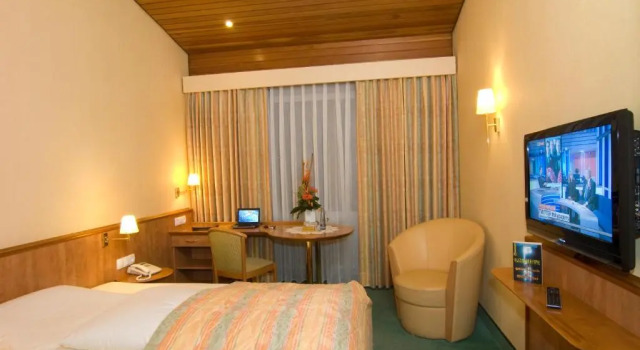 Номер Standard Burghotel