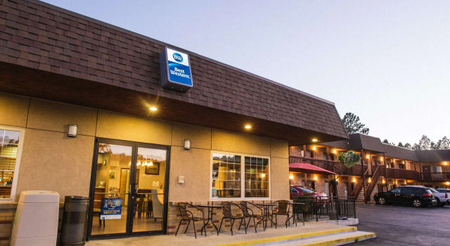 Best Western Buffalo Ridge Inn Near Mt Rushmore, Забронировать Отель Кастер Wind Cave National Park