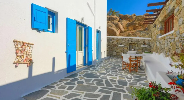Студия Maganos Apartments