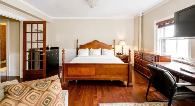 Hotel 340
