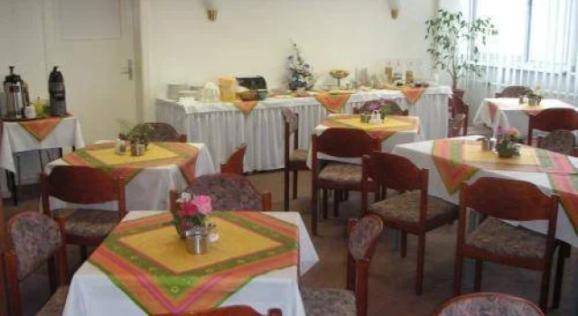 Appartment Bohlen, Rezervovat Apartmánový hotel Hotely v Lipsko s parkováním, Parkování