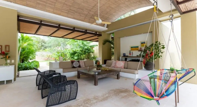 Коттедж Luxury Yeguas U47 by Wynwood House